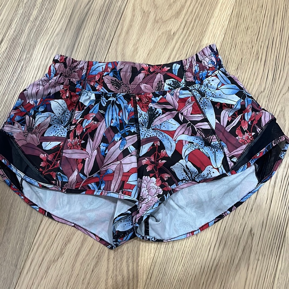 lululemon hotty hots